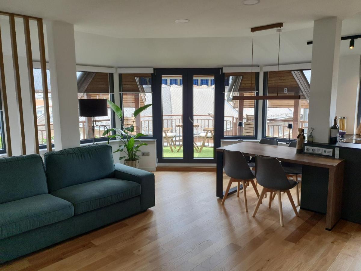Modern Top Floor Loft With Balcony Budapest Exterior foto