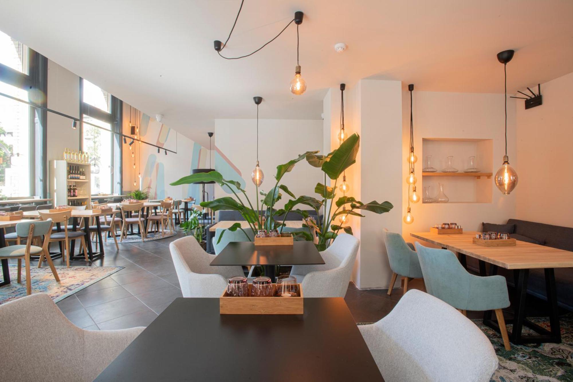 Modern Top Floor Loft With Balcony Budapest Exterior foto